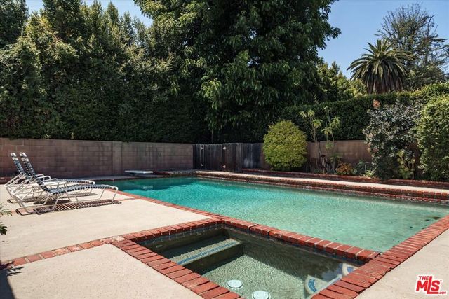 14141 Margate Street, Sherman Oaks, CA 91401