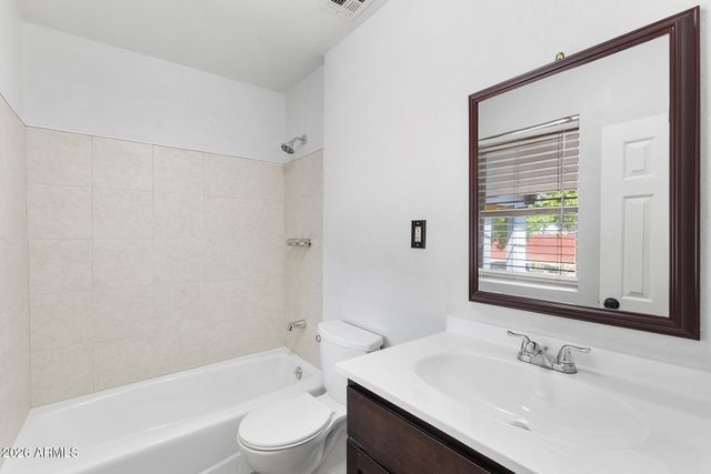 1012 S PRICE Road, Tempe, AZ 85281