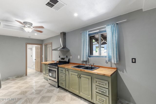 1012 S PRICE Road, Tempe, AZ 85281