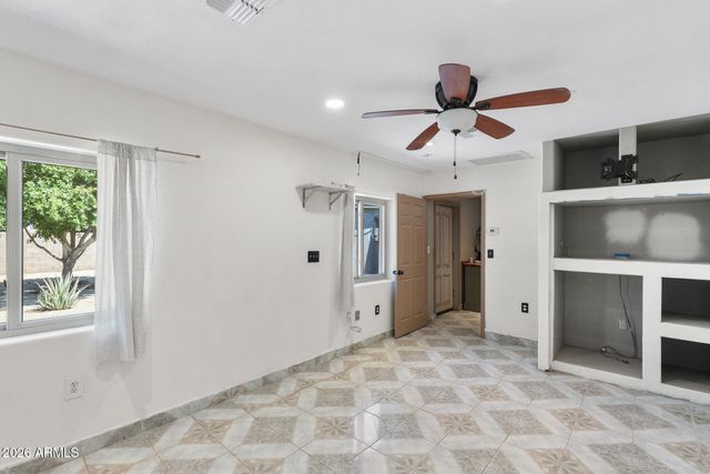 1012 S PRICE Road, Tempe, AZ 85281