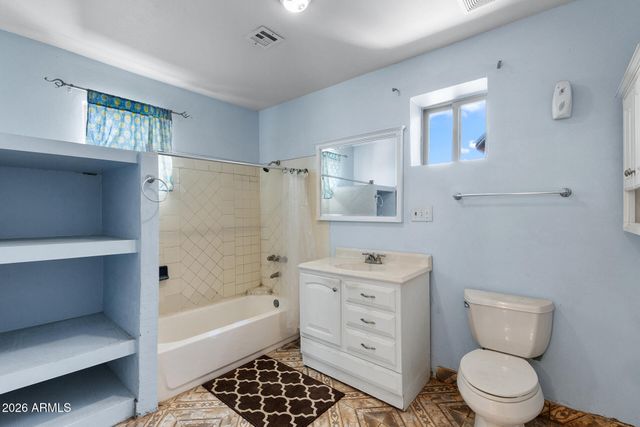 1012 S PRICE Road, Tempe, AZ 85281