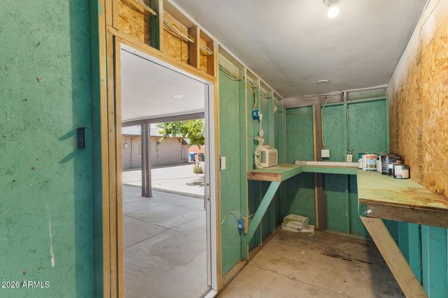 1012 S PRICE Road, Tempe, AZ 85281