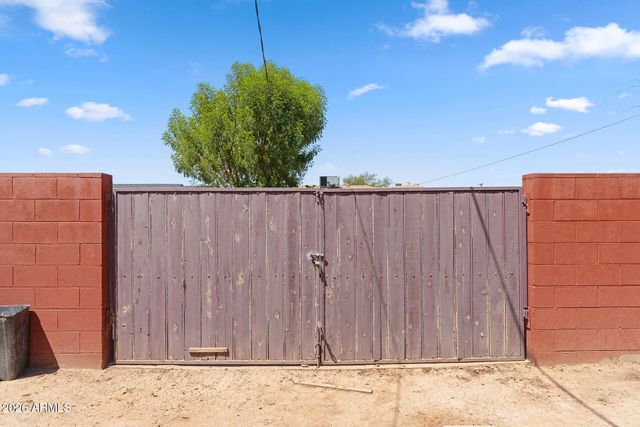 1012 S PRICE Road, Tempe, AZ 85281