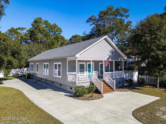 610 Fodale Avenue, Southport, NC 28461