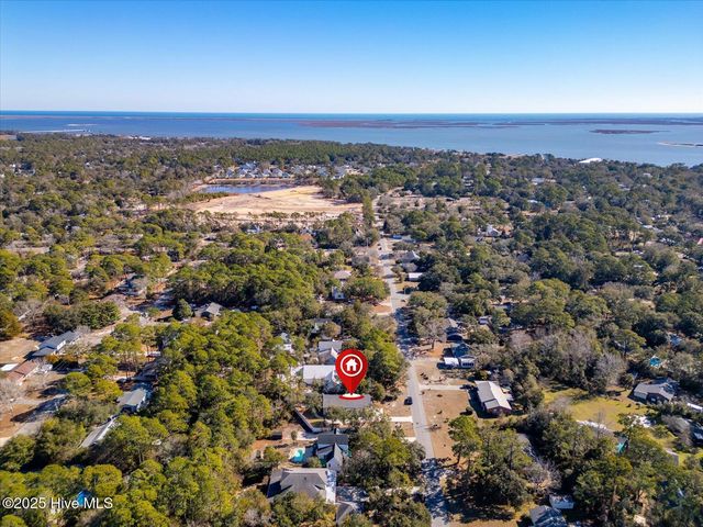 610 Fodale Avenue, Southport, NC 28461