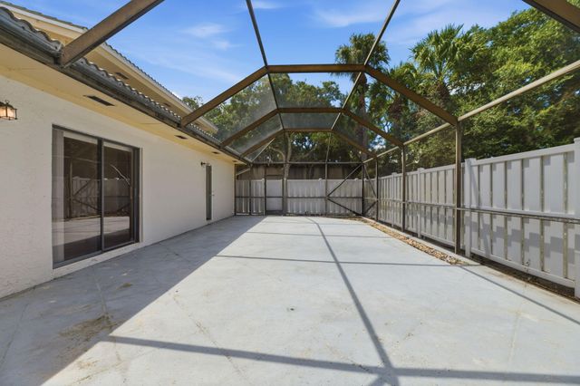 12501 WOODMILL Drive, Palm Beach Gardens, FL 33418