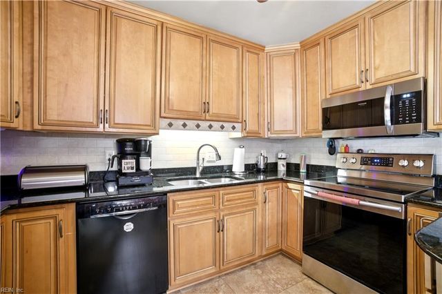 917 Campion CT, Virginia Beach, VA 23462
