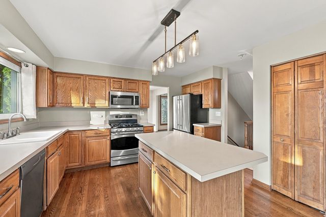 170 Salford Drive, Algonquin, IL 60102