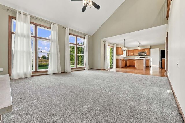 170 Salford Drive, Algonquin, IL 60102