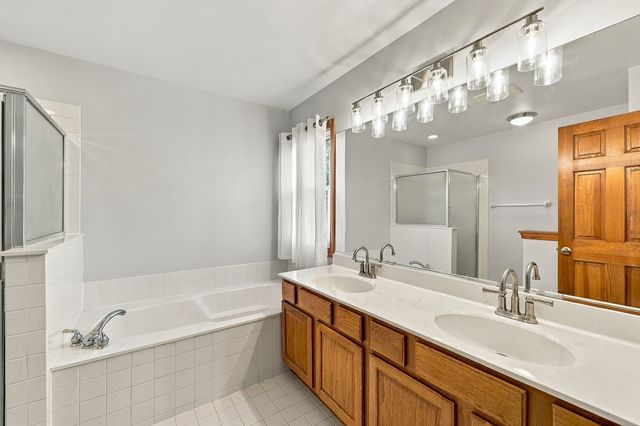 170 Salford Drive, Algonquin, IL 60102