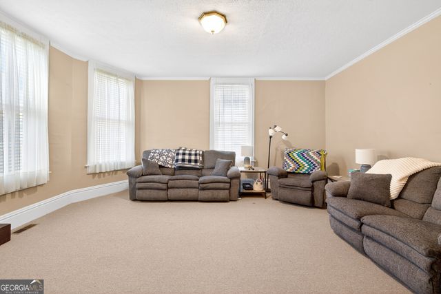 131 Thomas Street, Elberton, GA 30635