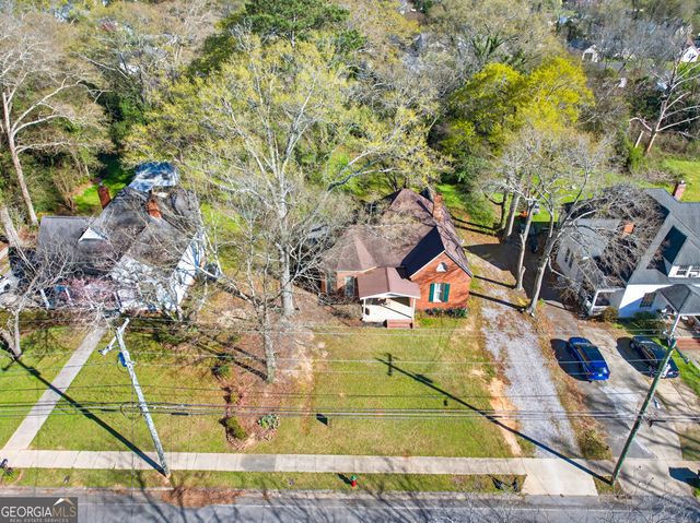 131 Thomas Street, Elberton, GA 30635