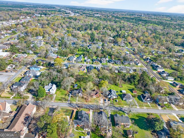 131 Thomas Street, Elberton, GA 30635