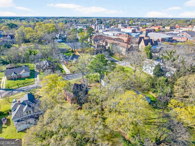 131 Thomas Street, Elberton, GA 30635