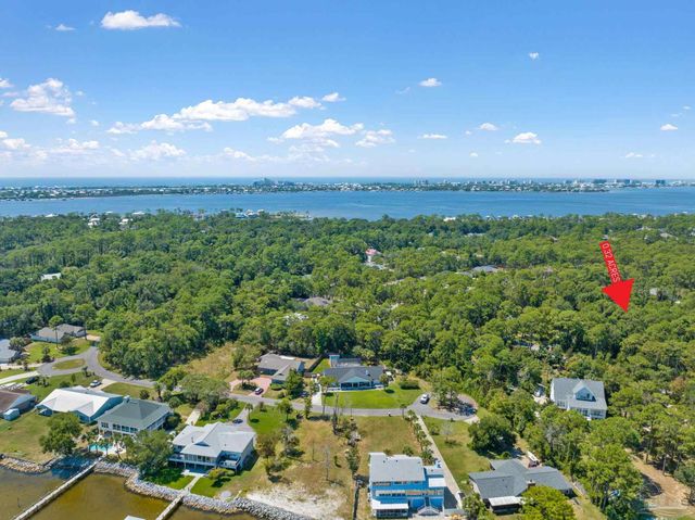 16502 North Shore Ln, Pensacola, FL 32507