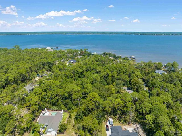 16502 North Shore Ln, Pensacola, FL 32507