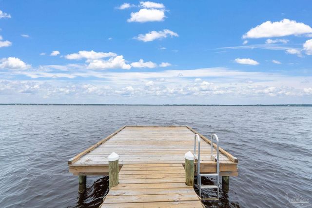 16502 North Shore Ln, Pensacola, FL 32507