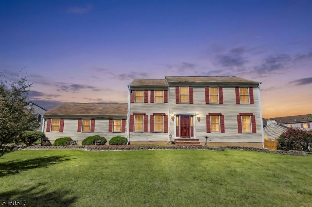 22 Ditmars Cir, Hillsborough Twp., NJ 08844 — exterior