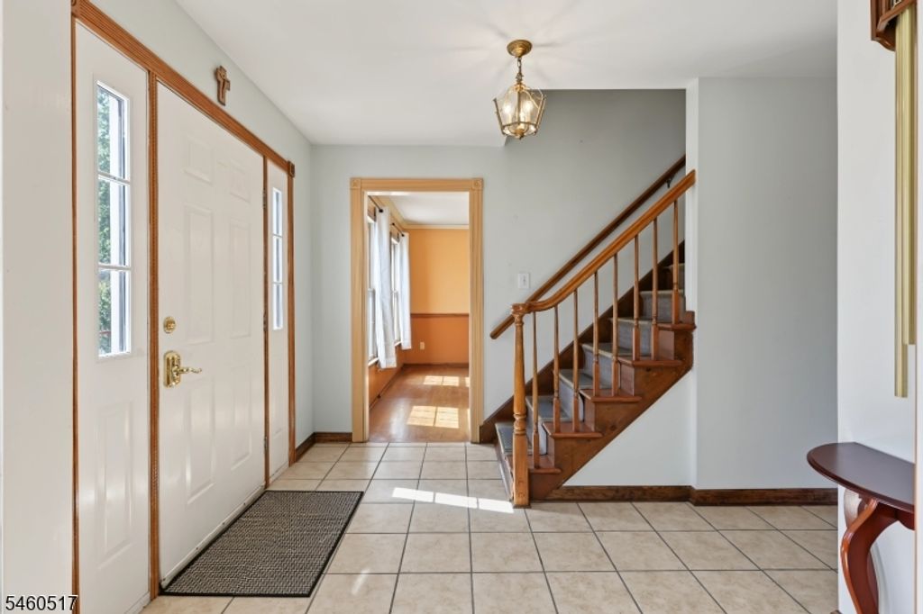 22 Ditmars Cir, Hillsborough Twp., NJ 08844 — photo 5