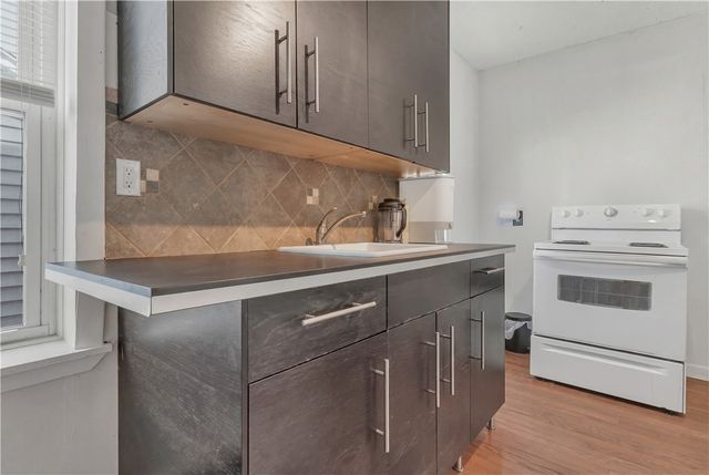 256 High Street, Pawtucket, RI 02860