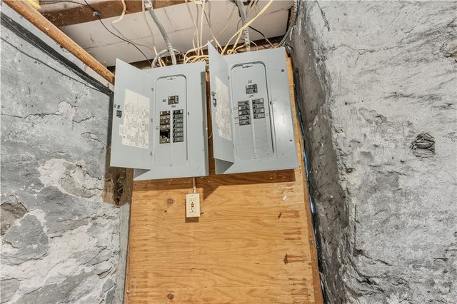 256 High Street, Pawtucket, RI 02860