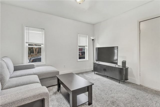 256 High Street, Pawtucket, RI 02860