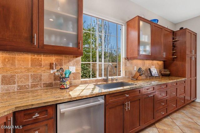 5046 Via Alamitos, Newbury Park, CA 91320