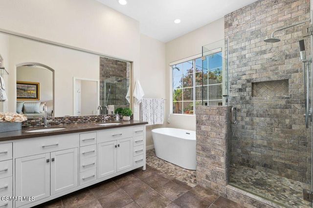 5046 Via Alamitos, Newbury Park, CA 91320