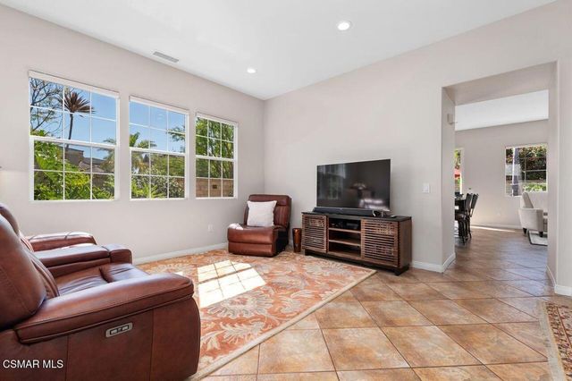 5046 Via Alamitos, Newbury Park, CA 91320