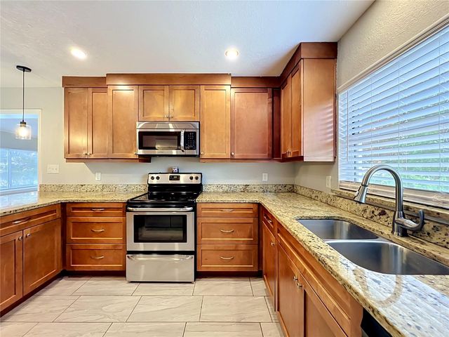 3012 ROGAN ROAD, Orlando, FL 32812