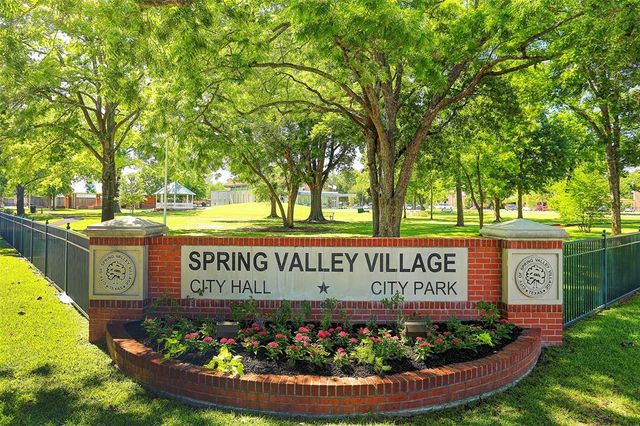 1021 Teresa Drive, Spring Valley Village, TX 77055
