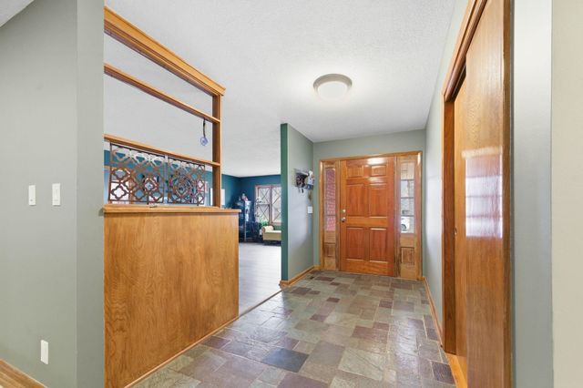 1611 N Athenian Ave, Wichita, KS 67203