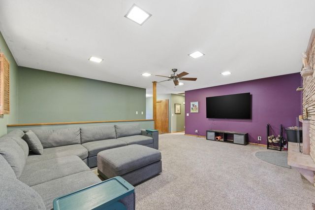 1611 N Athenian Ave, Wichita, KS 67203