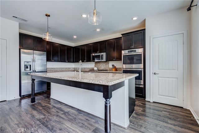 30156 Bristol Gate Street, Menifee, CA 92584