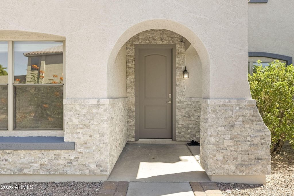 9025 S 6TH Street, Phoenix, AZ 85042 — photo 2