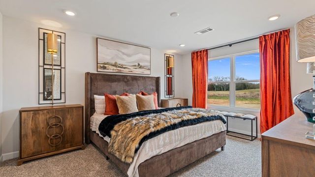 127 Sagebrush Drive, Headland, AL 36345