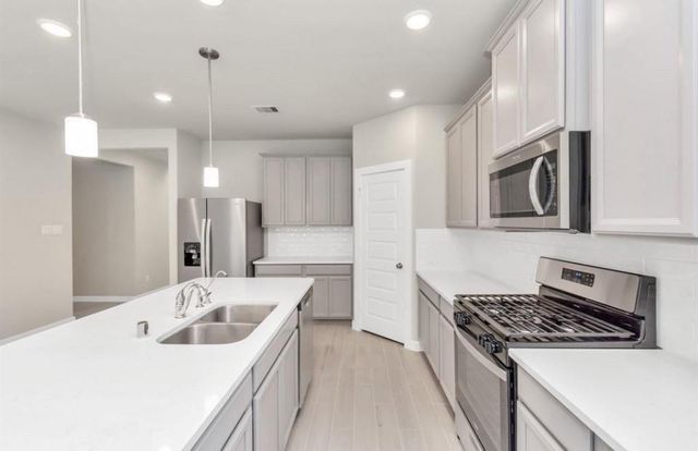607 Ellwood Terrace Lane, Richmond, TX 77406