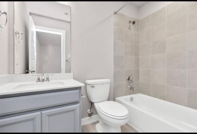 607 Ellwood Terrace Lane, Richmond, TX 77406