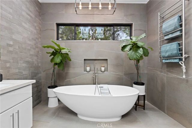 17929 Martha Street, Encino, CA 91316