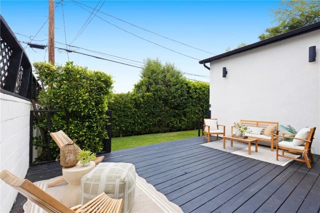 17929 Martha Street, Encino, CA 91316