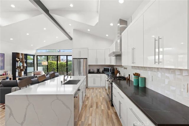 17929 Martha Street, Encino, CA 91316