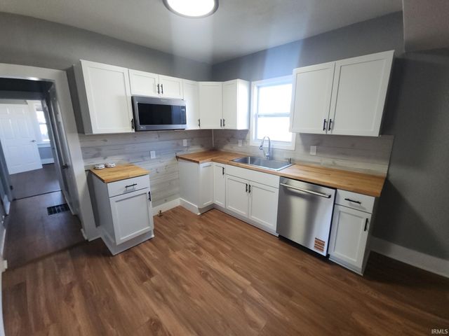 15 N Benton Street, Peru, IN 46970