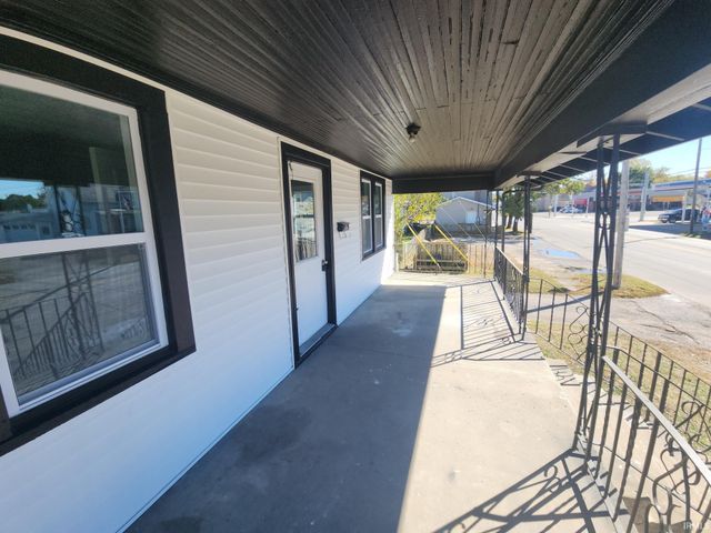 15 N Benton Street, Peru, IN 46970