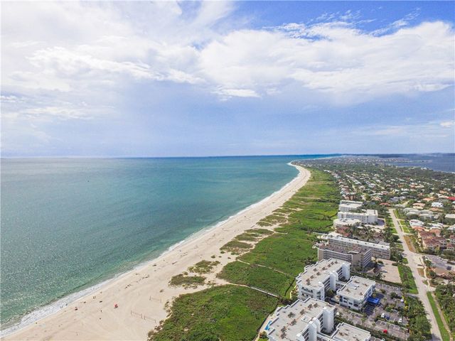 17 Vista Gardens Trail 204, Vero Beach, FL 32962