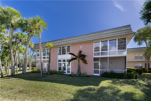 17 Vista Gardens Trail 204, Vero Beach, FL 32962