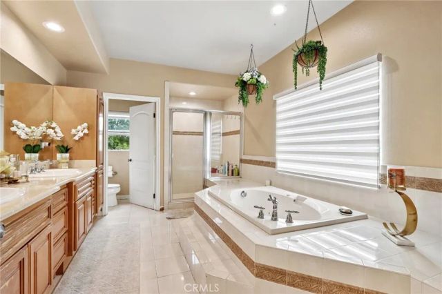 6921 Kian Court, Van Nuys, CA 91406