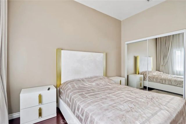 6921 Kian Court, Van Nuys, CA 91406