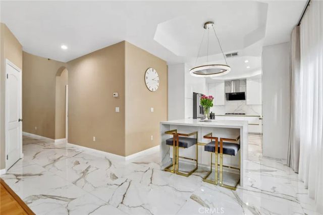 6921 Kian Court, Van Nuys, CA 91406