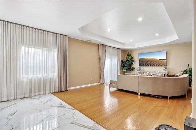 6921 Kian Court, Van Nuys, CA 91406