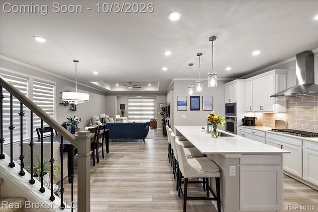 1636 Landings Lane, Milford Charter Township, MI 48381